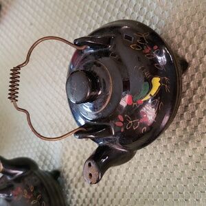 Japanese souvenir redware hand-painted figural teapot salt shaker vintage 1940s